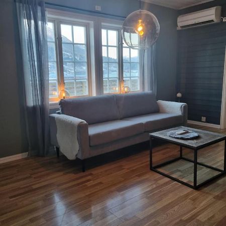 Stor Leilighet Med 4 Senger Sentralt I Forde Dış mekan fotoğraf